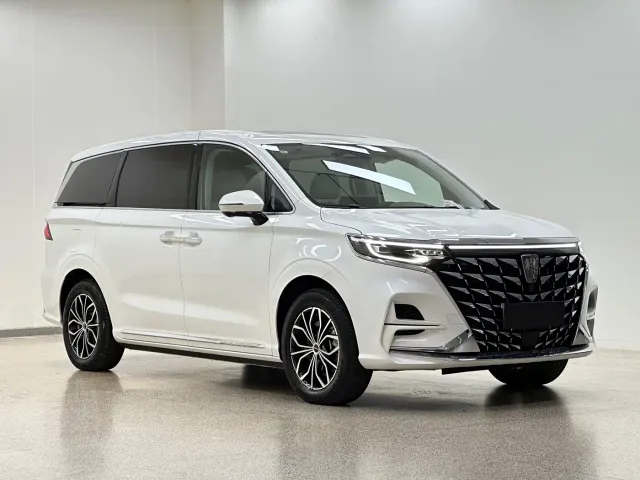 Roewe iMAX8 — Фото автомобиля 3