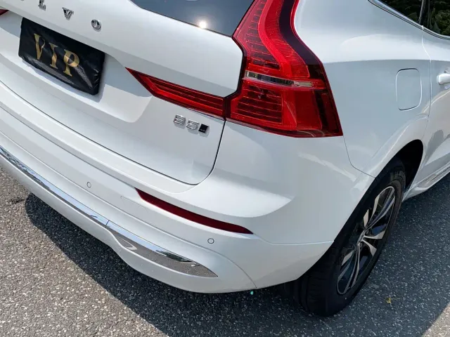 Volvo XC60 — Фото автомобиля 8
