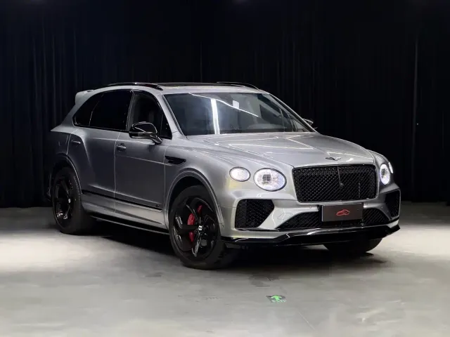 Bentley Bentayga — Фото автомобиля 3