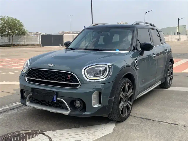 Фотография автомобиля — MINI Countryman