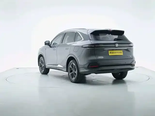Changan CS75 Plus — Фото автомобиля 2