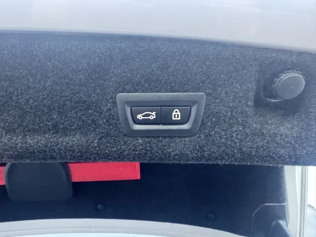 BMW 3 Series — Фото автомобиля 12