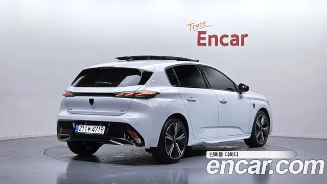 Peugeot 308 — Фото автомобиля 2