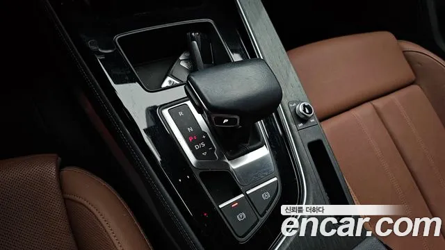 Audi A4 45 TFSI quattro Premium — Фото автомобиля 9