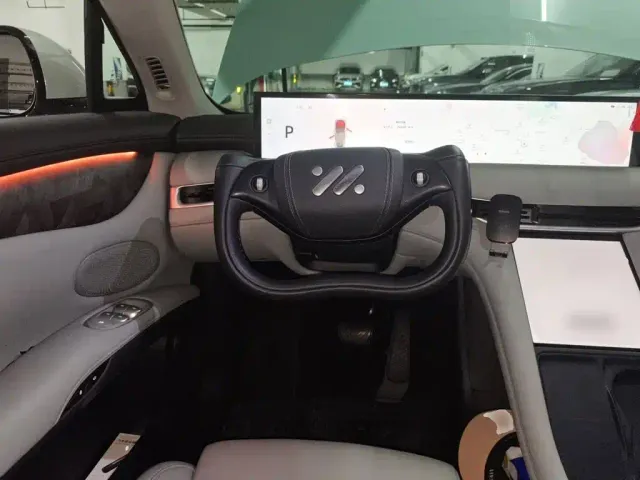 IM Motors LS6 — Фото автомобиля 6