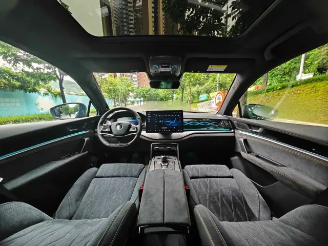 BYD Tang — Фото автомобиля 24
