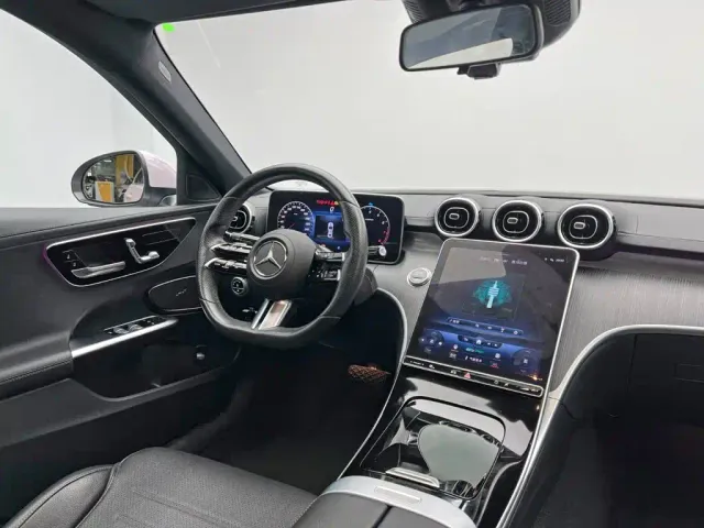 Mercedes-Benz C-Class — Фото автомобиля 23
