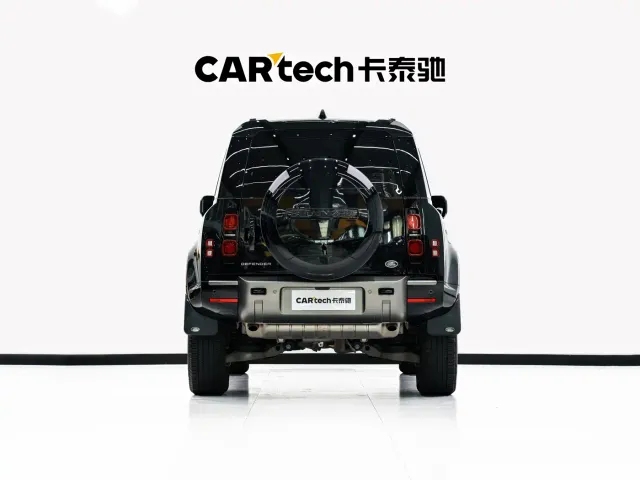 Land Rover Defender — Фото автомобиля 5