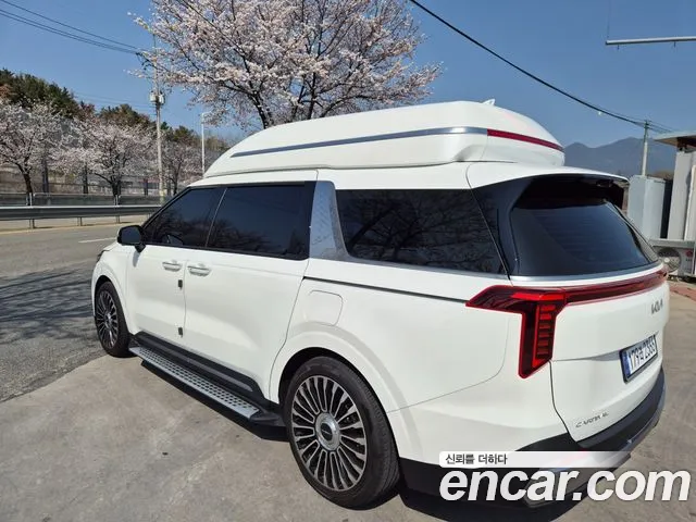 Kia Canival — Фото автомобиля 11