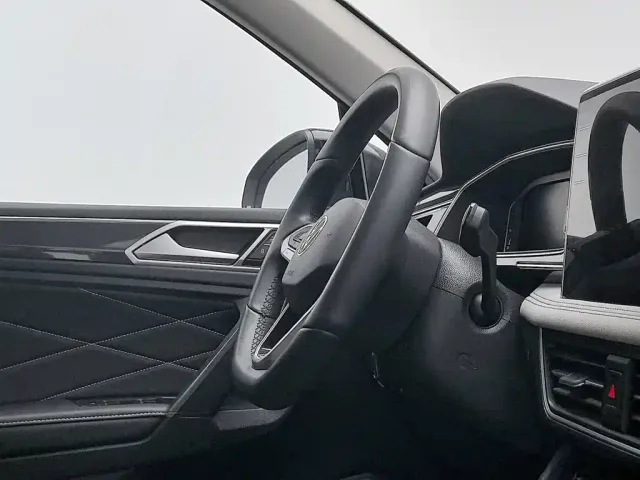 Volkswagen Tiguan L — Фото автомобиля 22