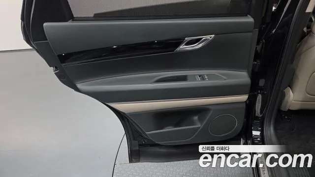 Genesis GV80 2.5T Бензин 2WD — Фото автомобиля 21