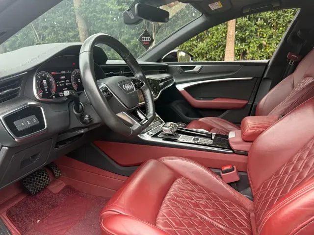 Audi A7L — Фото автомобиля 4