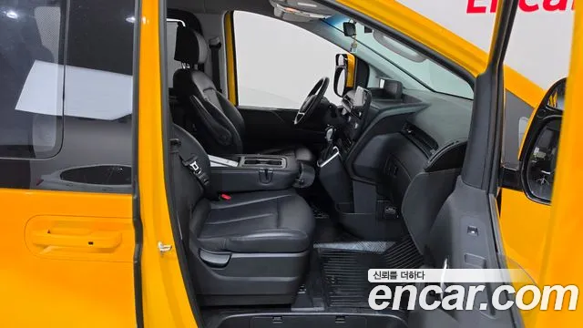 Hyundai Staria — Фото автомобиля 16