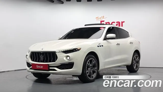 Фотография автомобиля — Maserati Levante