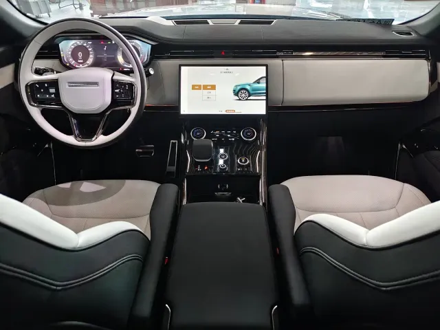 Land Rover Range Rover Sport — Фото автомобиля 17