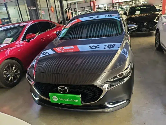 Mazda Axela — Фото автомобиля 2