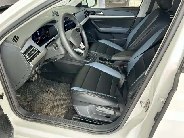 Volkswagen Lavida — Фото автомобиля 7