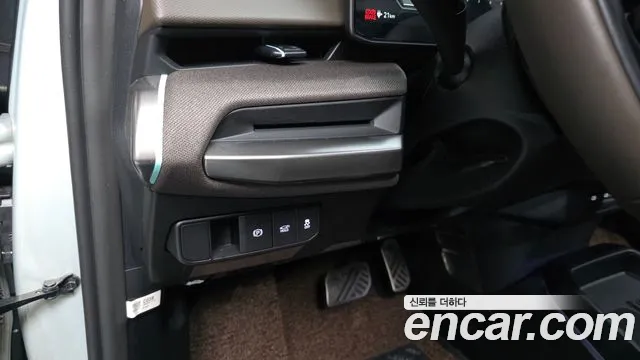 Kia EV4 — Фото автомобиля 29