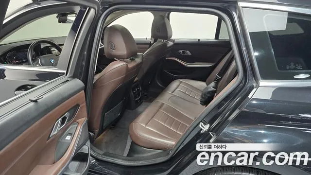 BMW 3-Series 3 серия (G20) 320d Touring Luxury — Фото автомобиля 4