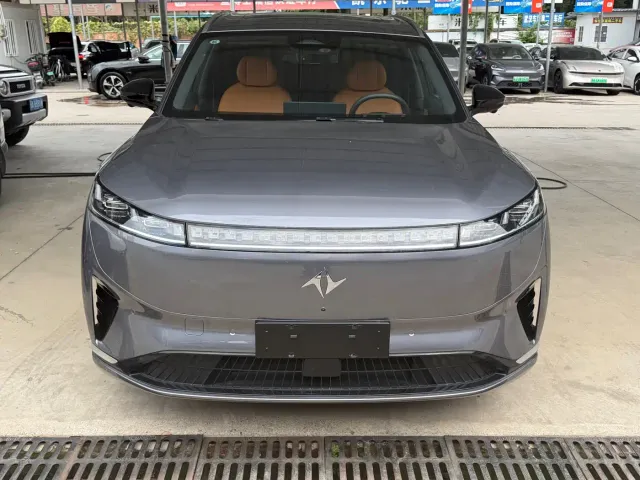 Dongfeng eπ 008 — Фото автомобиля 2