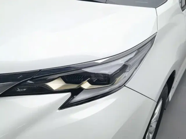 Toyota Granvia — Фото автомобиля 7