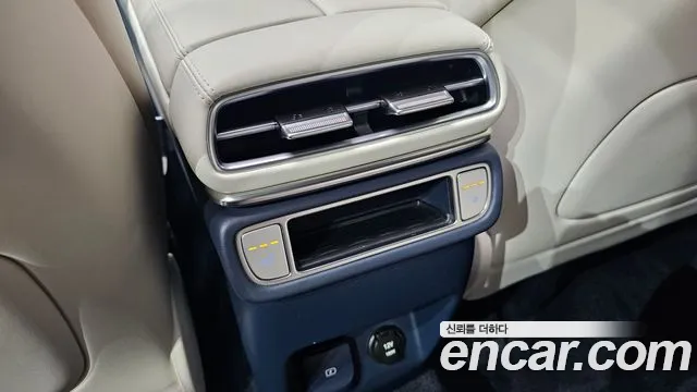 Genesis GV80 2.5T Бензин AWD — Фото автомобиля 18