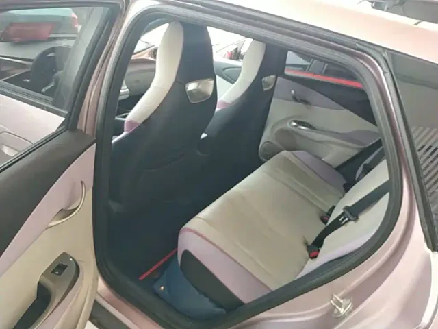 BYD Dolphin — Фото автомобиля 16