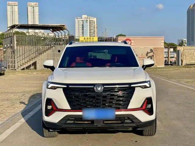 Changan CS35 Plus — Фото автомобиля 5