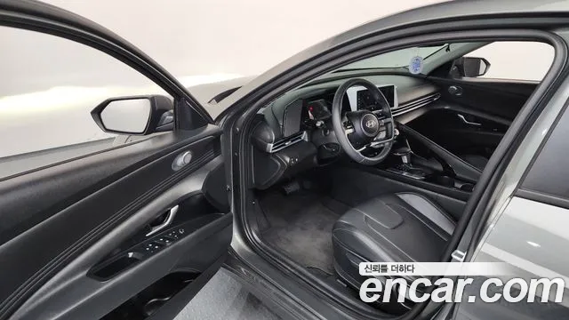 Hyundai AVANTE — Фото автомобиля 4