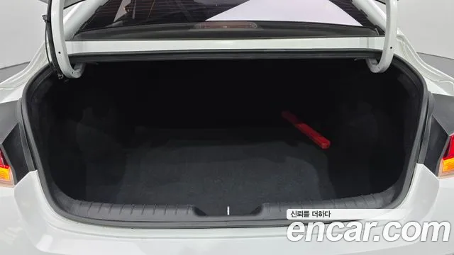 Hyundai AVANTE Новый Avante (CN7) — Фото автомобиля 20