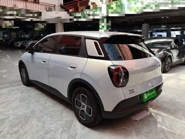 GAC Aion UT — Фото автомобиля 4