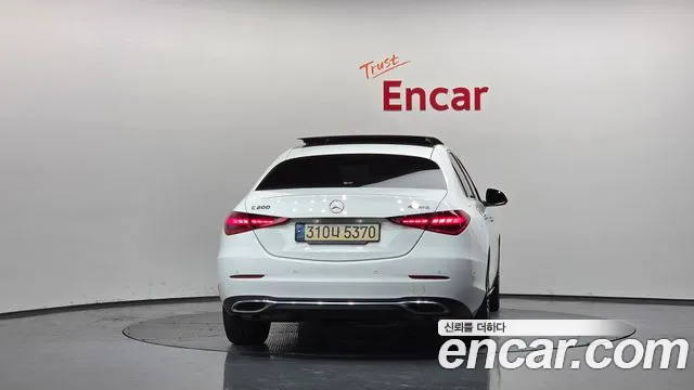 Mercedes-Benz C-Class — Фото автомобиля 4