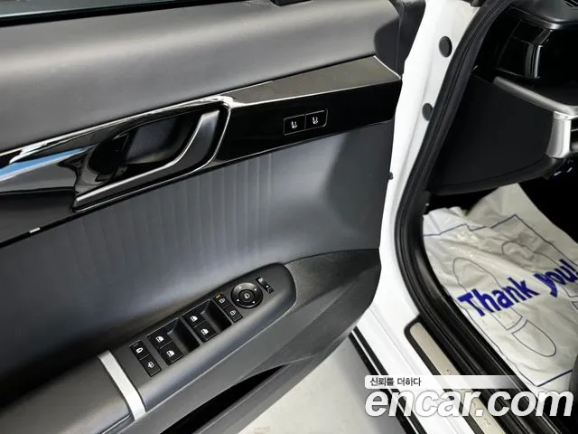 Hyundai Grandeur GN7 — Фото автомобиля 11