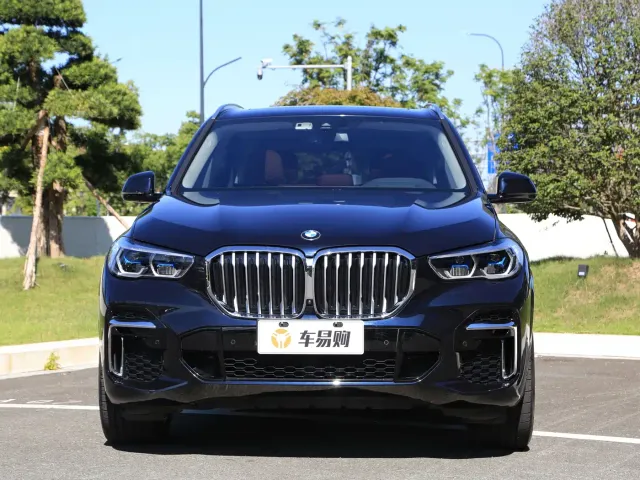 BMW X5 — Фото автомобиля 2
