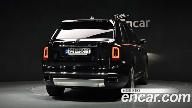 Rolls-Royce Cullinan — Фото автомобиля 4