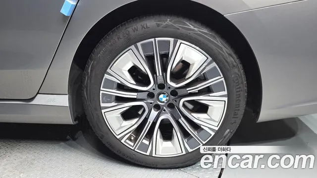 BMW 7-Series 7 серия (G70) 740i sDrive Design Pure Excellence — Фото автомобиля 18
