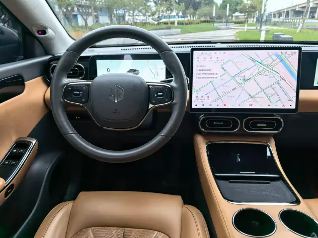 Leapmotor C01 — Фото автомобиля 16