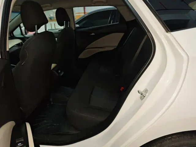Buick Velite 6 — Фото автомобиля 14