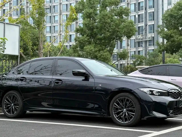 BMW 3 Series — Фото автомобиля 3