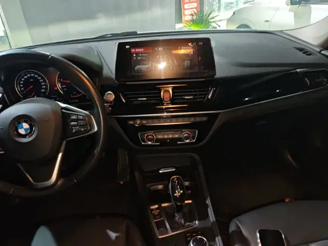 BMW 1 Series — Фото автомобиля 12