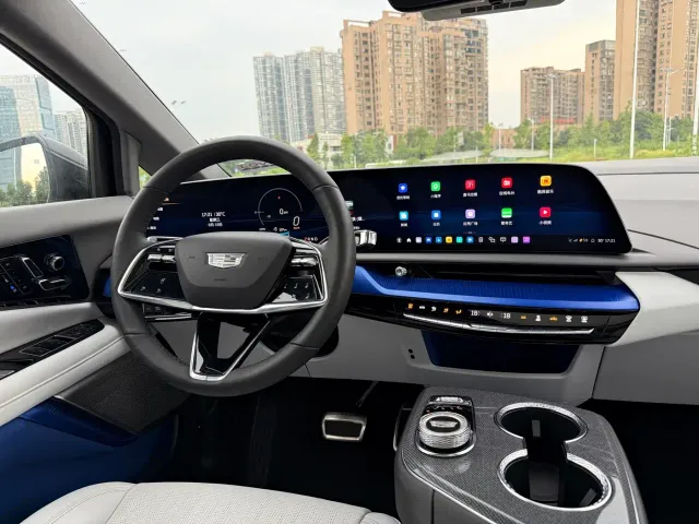 Cadillac Optiq — Фото автомобиля 5