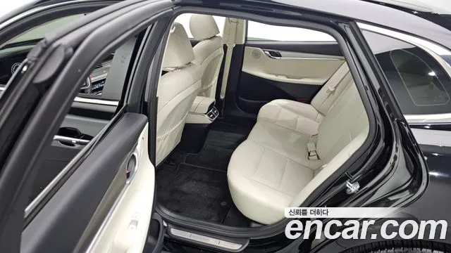 Hyundai Grandeur Новый Grandeur IG — Фото автомобиля 11