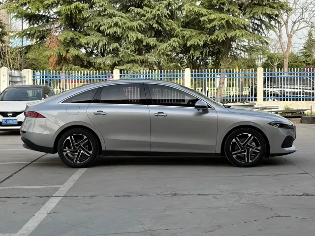 Roewe D7 — Фото автомобиля 16