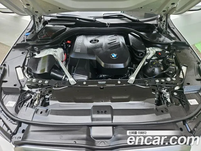 BMW 5-Series — Фото автомобиля 12