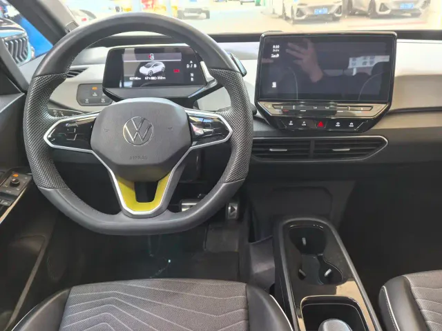 Volkswagen ID.3 — Фото автомобиля 12