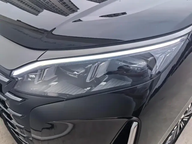 BYD Xia — Фото автомобиля 5