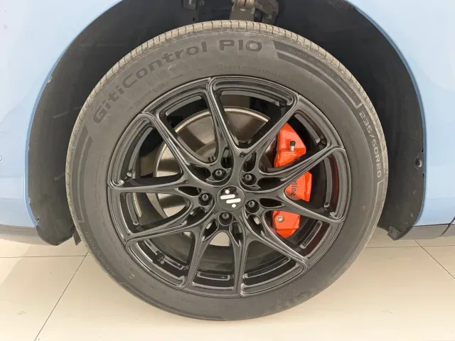 IM Motors LS6 — Фото автомобиля 13