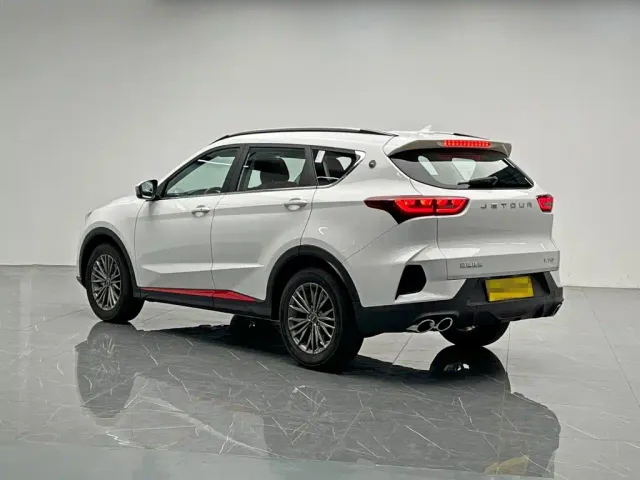 Jetour X70 — Фото автомобиля 4