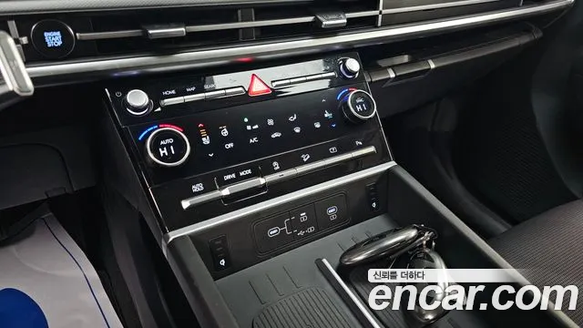 Hyundai Santafe Santa Fe (MX5) Бензин 2.5T 2WD — Фото автомобиля 17
