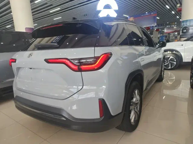 Nio ES6 — Фото автомобиля 6